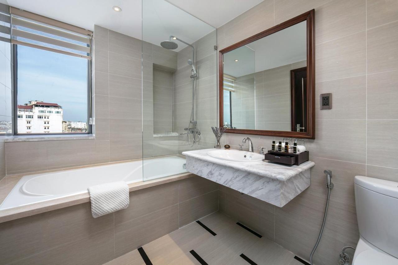 The Q Hotel Ханой Экстерьер фото
